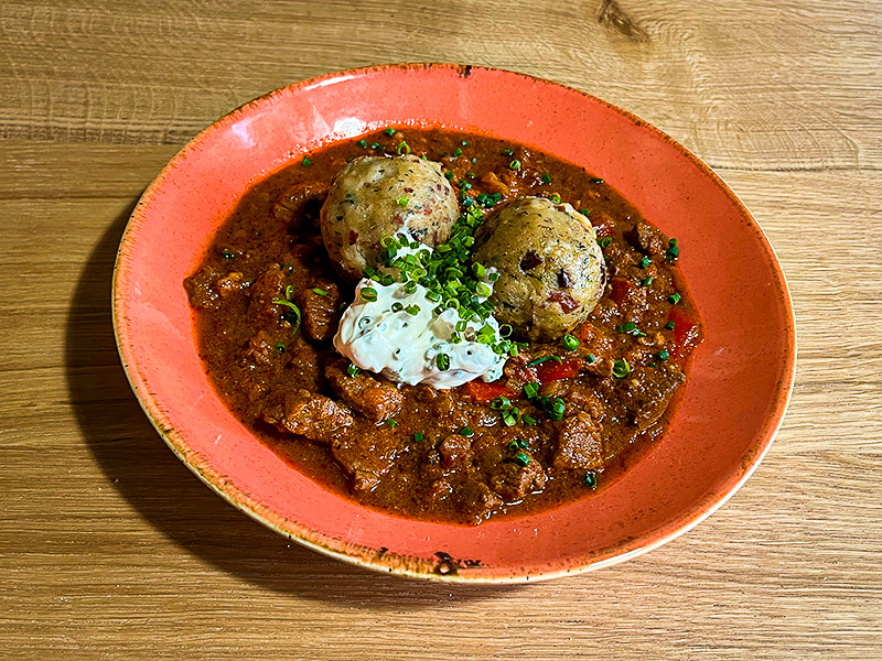Das Südtiroler - Rindergulasch